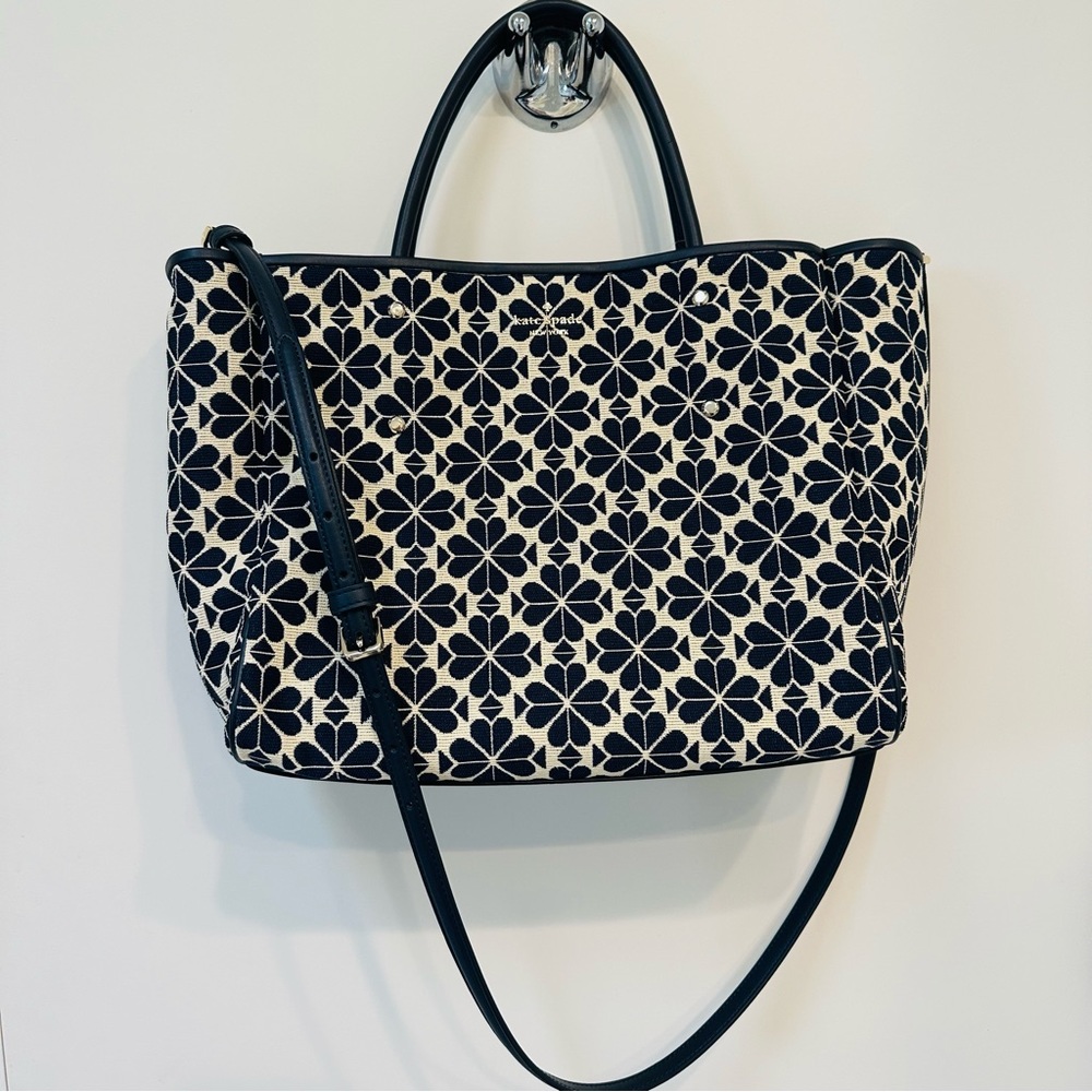 Kate Spade Navy Flower Jacquard  Medium Tote Bag used very gently - Picture 7 of 13